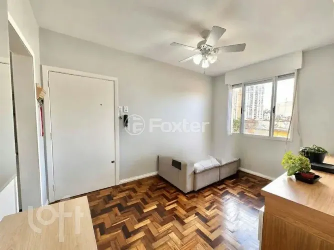 Apartamento à venda Rua Roque Calage, Passo da Areia - Porto Alegre