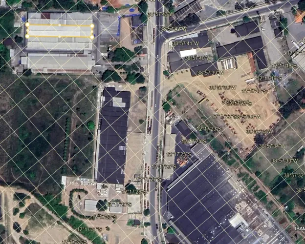 LOTE DE ESQUINA À VENDA NO CONDOMÍNIO BELLA VITTA PAPAGAIO | 370 m² | LOCALIZAÇÃO PRIVILE