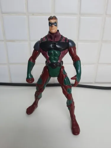 Boneco do Asa Noturna clássico anos 90