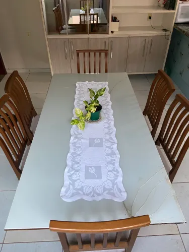 Mesa de jantar 6 lugares - R$ 400
