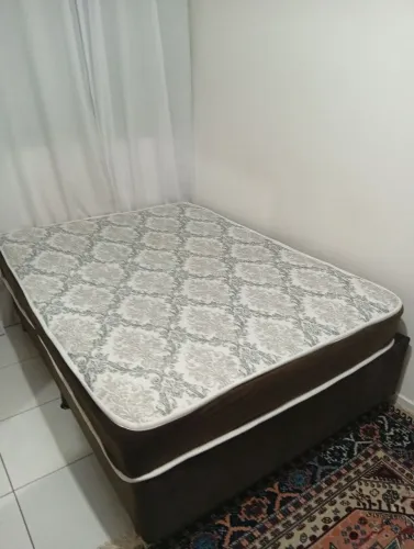Cama de casal completa com Colchão de Molas Ensacadas