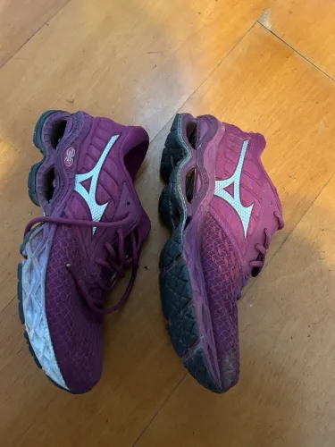 Tênis Mizuno wave infinity roxo 36
