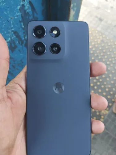 MOTO G86 256 5G SEMI NOVO PRA VENDE 600