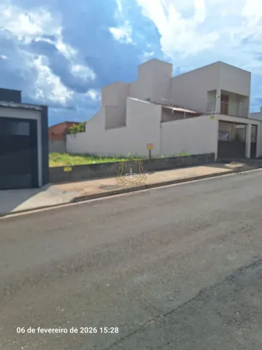 TERRENO JARDIM DOS LAGOS I