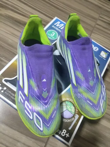 Chuteira Adidas F50 original número 31 