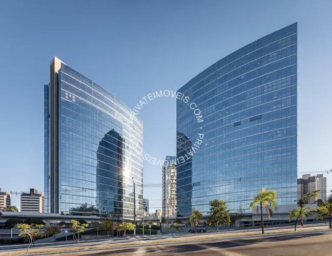 Sala mobiliada para locação de 65,54m² no Trend Nova Carlos Gomes - Bairro Petrópolis - Po