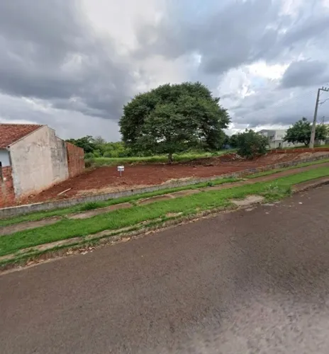 OPORTUNIDADE EM MARINGÁ: TERRENO NO LOTEAMENTO SUMARÉ (ZONA 46)<br>