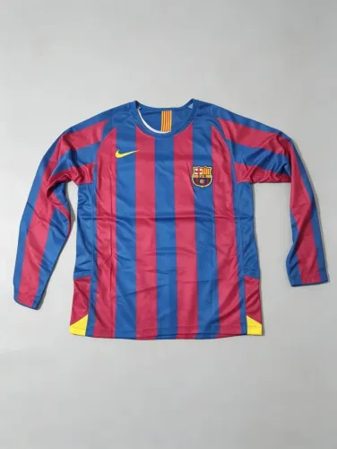 Camisa Barcelona Ronaldinho Gaúcho 2005 - Manga Longa Retrô - Tamanho G