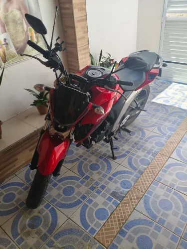 Vendo FAZER 250cc por R$23.000,00