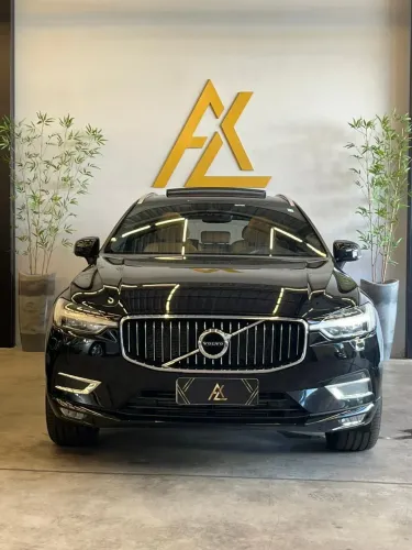 Volvo XC-60 XC 60 T-5 Dynamic 2.0 FWD Turbo Gasolina 4P AUT 2018