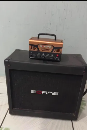 Amplificador de guitarra Borne