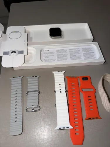 Apple Watch SE (2ª Geração) 44mm GPS Estelar - Completo na Caixa+ 4 pulseiras+ 89% bateria