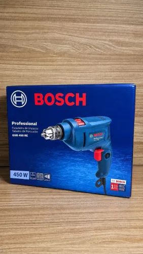 Kit Furadeira de Impacto Bosch 450W + Maleta com 300 Peças