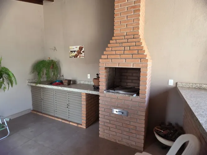 Casa com 4 dormitórios para venda no bairro JARDIM ESTORIL