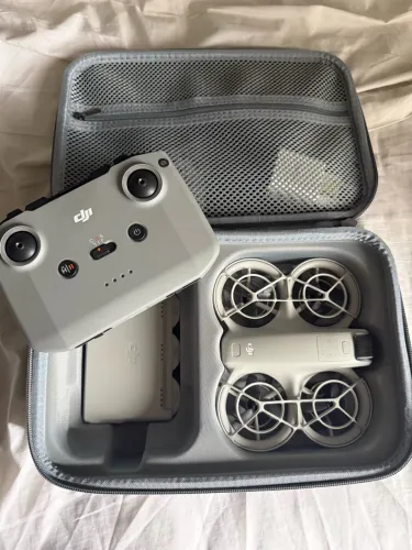Drone DJI Neo completo