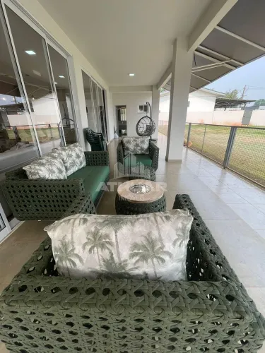 CHÁCARA COM CASA SEDE COM 3 SUÍTES - MOBILIADA