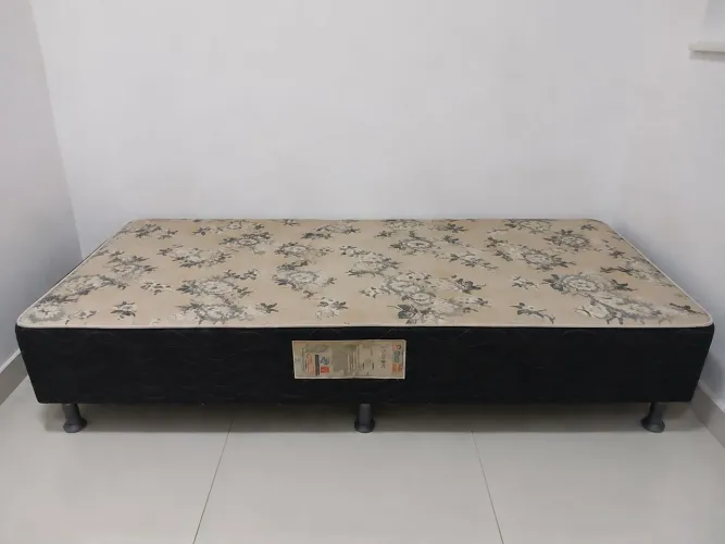 Cama box