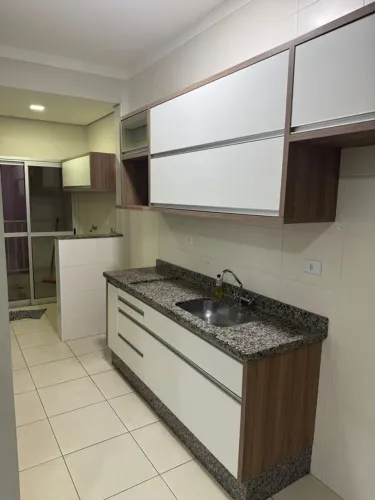 Apartamento com 2 Quarto(s) e 2 banheiro(s) para Alugar, 80 m² por R$ 2012 / Mês