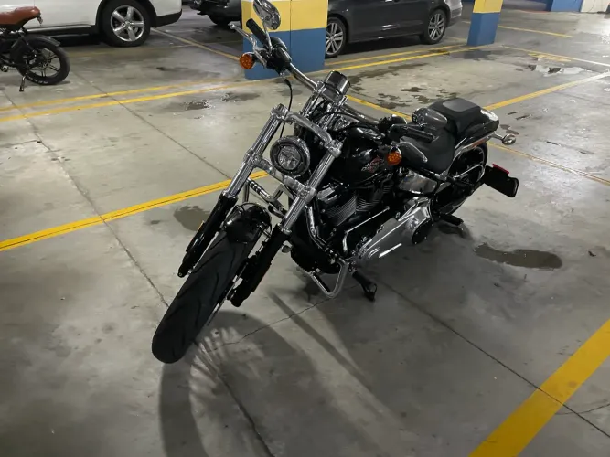 Harley Davidson Breakout 2025
