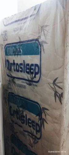 Vendo Base de cama tamanho solteiro