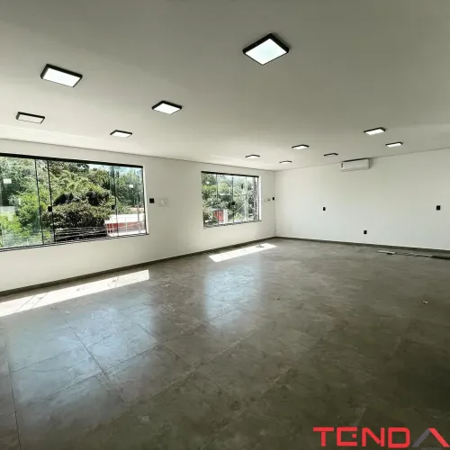 Salão Comercial de 100m² no Jardim Paulista em Votorantim-SP: Ideal para seu Negócio!