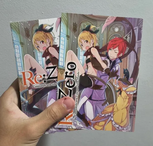Re:Zero Light Novel Volume 8 lacrado com postal