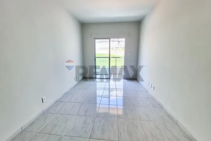 Aluguel de Apartamento Mobiliado com 2 Quartos na Avenida Presidente Costa e Silva, Bairro