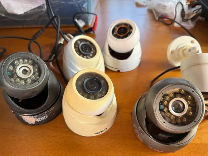 VENDO LOTE DE CÂMERAS DE SEGURANÇA GIGA E TECVOZ
