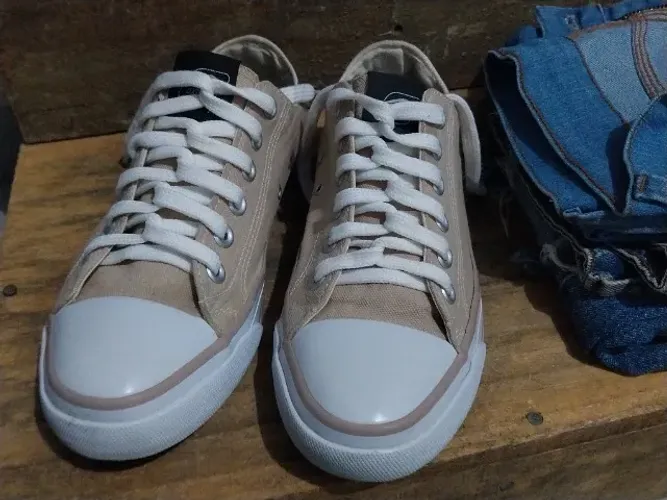 Tenis