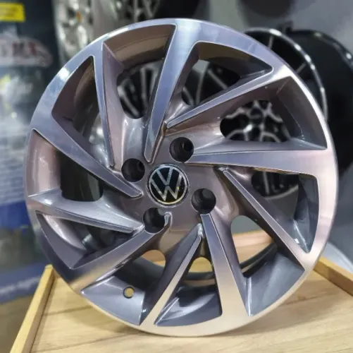Jg de rodas Polo Highline 15 4x100 + 185/65R15 Hifly - R$ 3.790,00