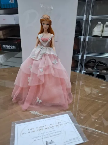 Boneca barbie collector o mágico de oz glinda