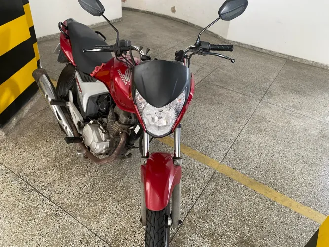 Cg Titã Esd flex 2013 R$ 11.000 *)
