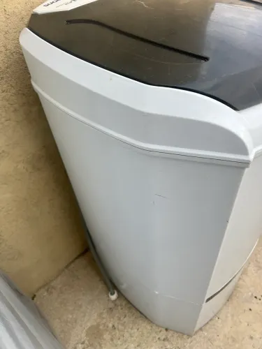 Vende se um tanquinho 