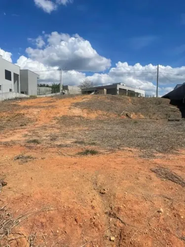 TERRENO 1.057m² À VENDA EM JACAREÍ  COND. PORTAL LAGO DOURADO | PRONTO PARA CONSTRUIR