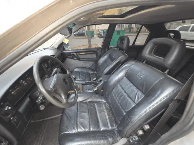 Chevrolet Omega GLS 2.2 / 2.0 (álcool) 1993