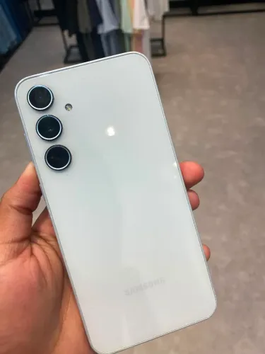 Samsung Galaxy A35 5G 128 GB - R$ 800