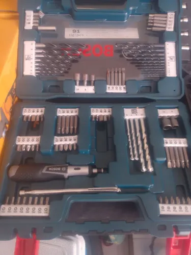 Kit para furadeira novo Bosh 91 peças