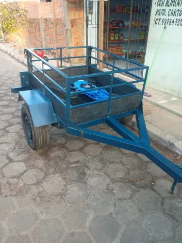 Carrocinha em ótimo estado acompanha acessórios 