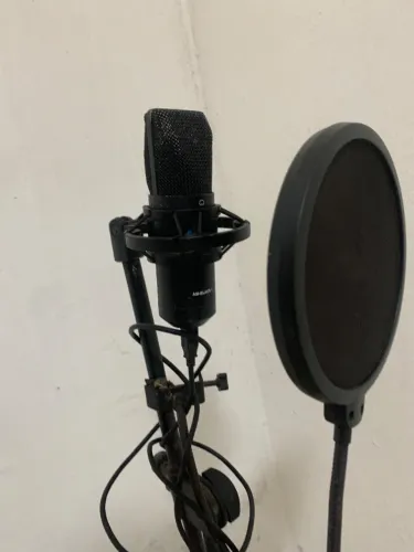 Microfone Studio Profissional Arcano (USB)