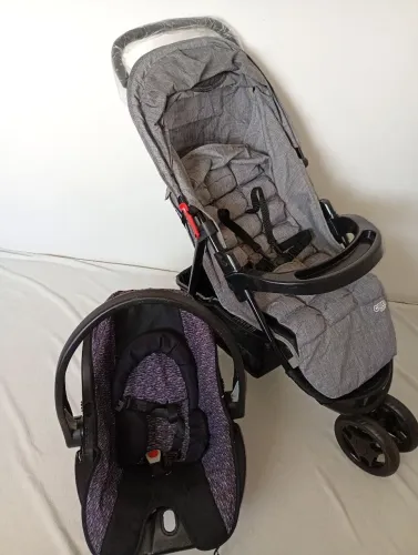 Carrinho de bebê cosco Toffy + bebê conforto