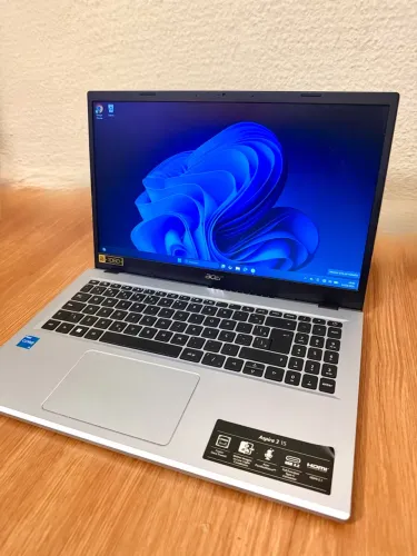 Notebook Acer i3 de 12 Geração