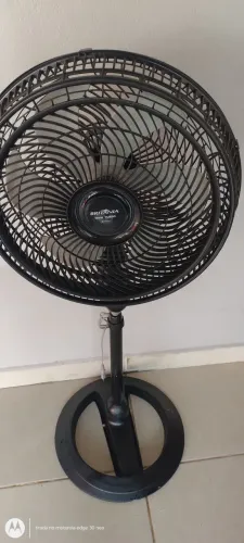 Vendo esse ventilador de coluna 40 cem está funcionando perfeitamente faço entrega