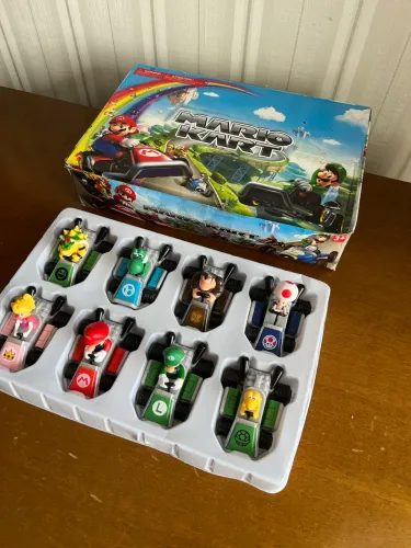 Lote com 8 Mario karts completo e na caixa