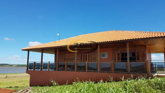 Casa à venda no Estancia Punta del Este, 04 quartos (01 suíte), 821,16 m²terreno, Paranagi