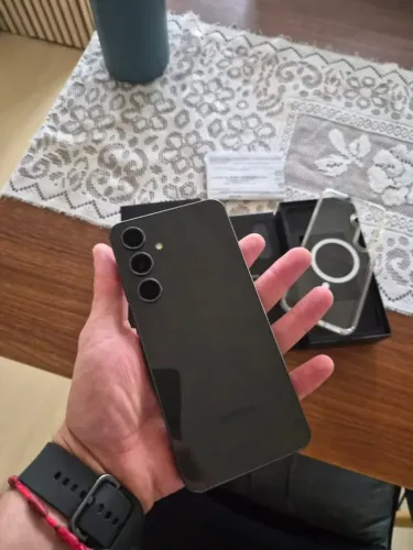 Samsung Galaxy S24 FE 256GB - Impecável, Completo, Sem Marcas!