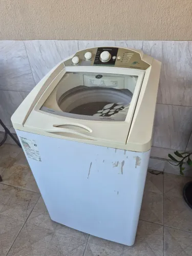 Maquina de lavar 11KG, com defeito.