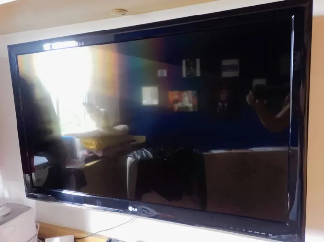 Bela TV LG