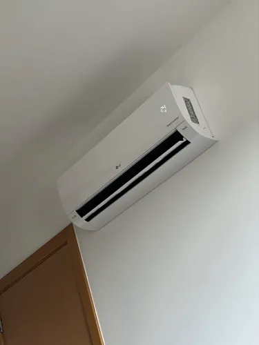 Ar Condicionado Hi Wall LG Dual Inverter Voice 12.000 Btus Frio 220v R-32