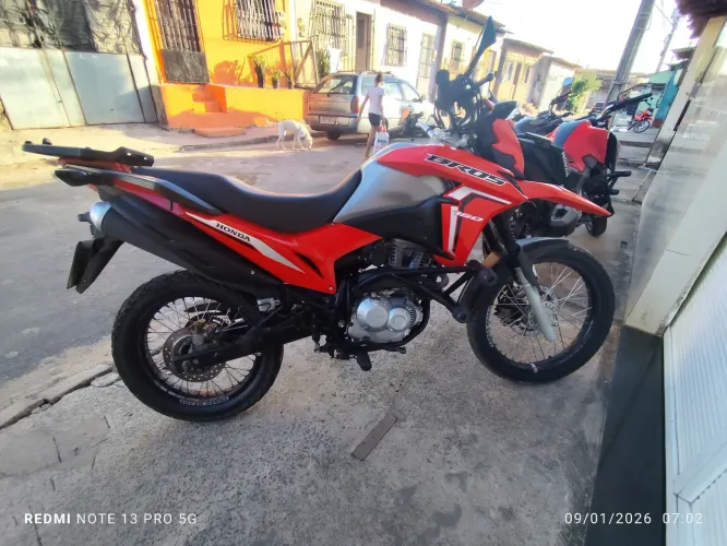 Vendo bross 2023 muito conservada