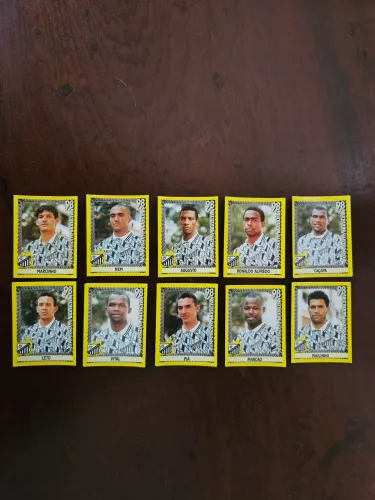 8 figurinhas jogadores Goiás CB 1998 nunca coladas